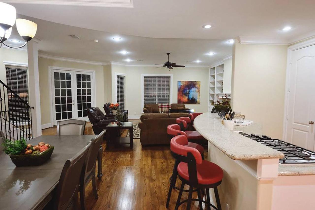 Downtown Museum District, Zoo, Parks, Nightlife! - Detering Apartment Houston Exterior photo